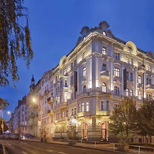 Mamaison Riverside Hotel