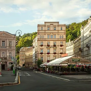 Hotel Ruze Karlovy Vary